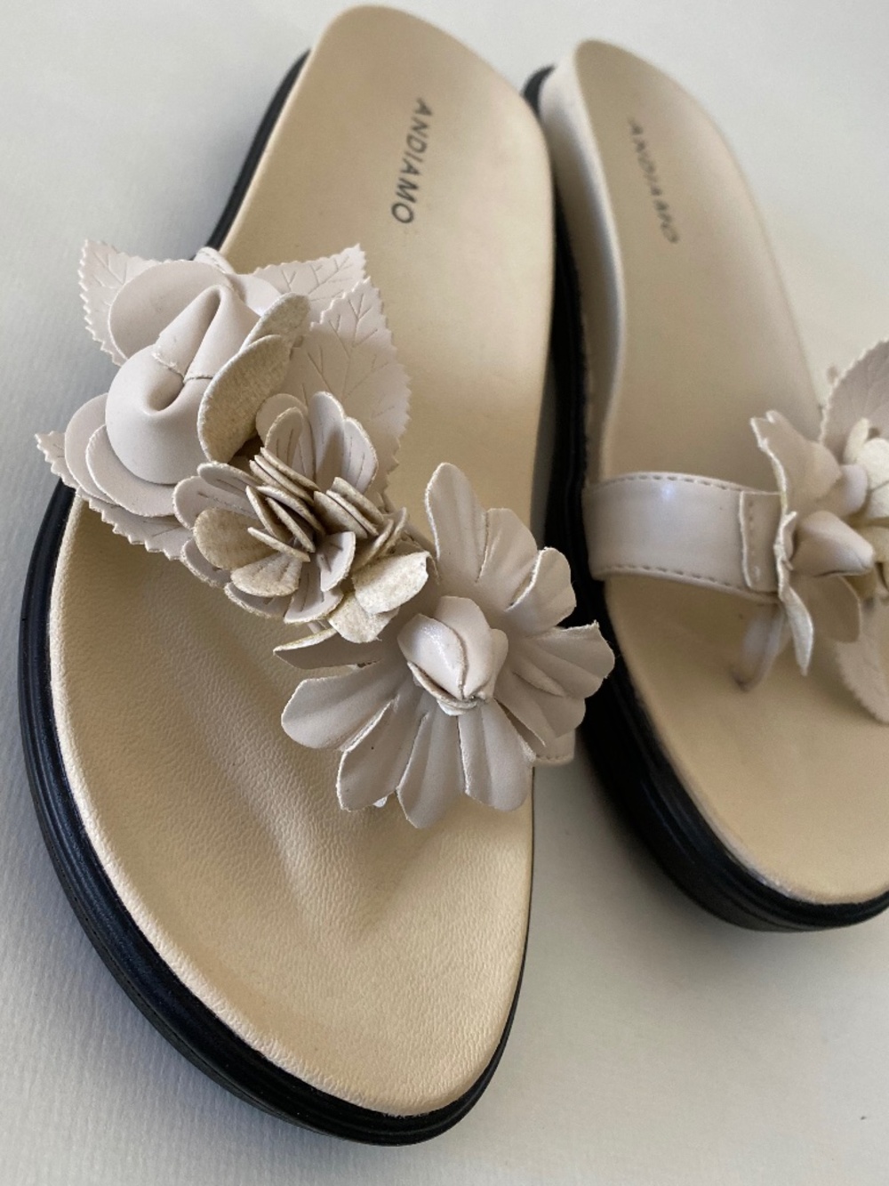 Beautiful 3D flower adorned slip ons